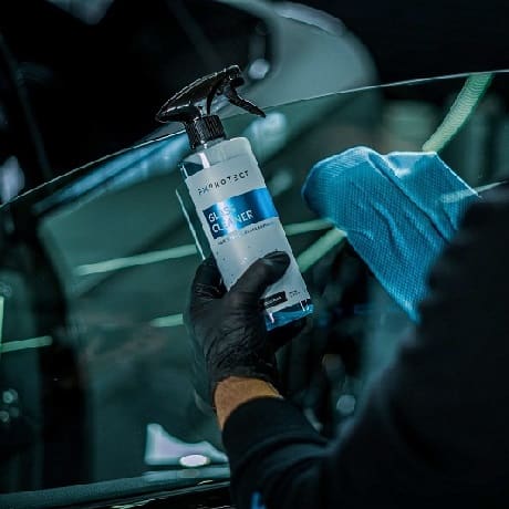 glass cleaner spray car detailing