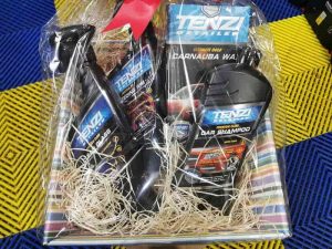 tenzi christams-hamper