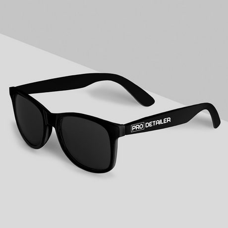 detailing sunglasses